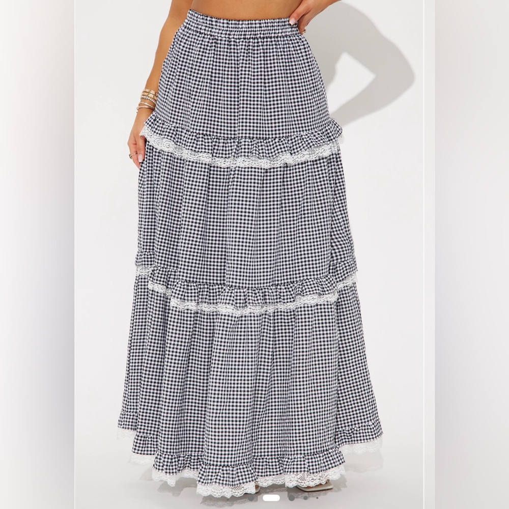 Fashion Nova Black and White Tiered Maxi Skirt